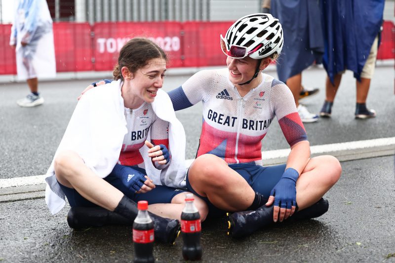 Sophie Unwin and pilot Jenny Holl after winning a silver medal in the Women's B Road Race at the Tokyo 2020 Paralympics